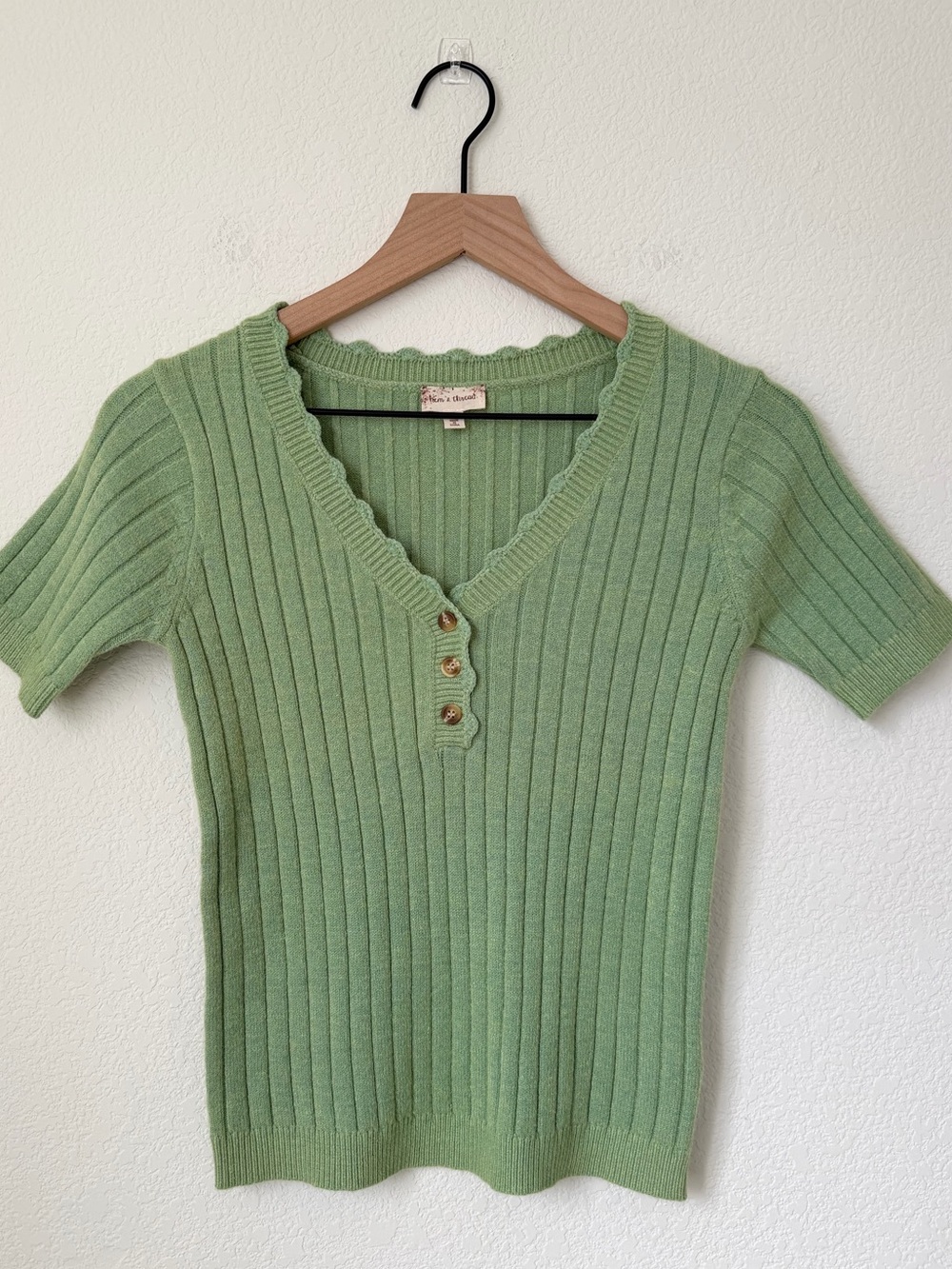 Hem & Thread Light Green Ribbed V-Neck Buttoned Knit Top
